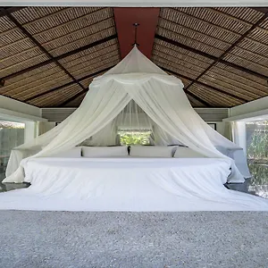 kayumanis-nusa-dua-private-villa-spa.ubudhotelsnow.com/